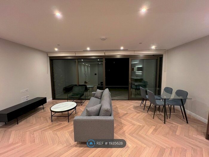 2 Bedroom Flat To Rent In Sands End Lane, London, SW6