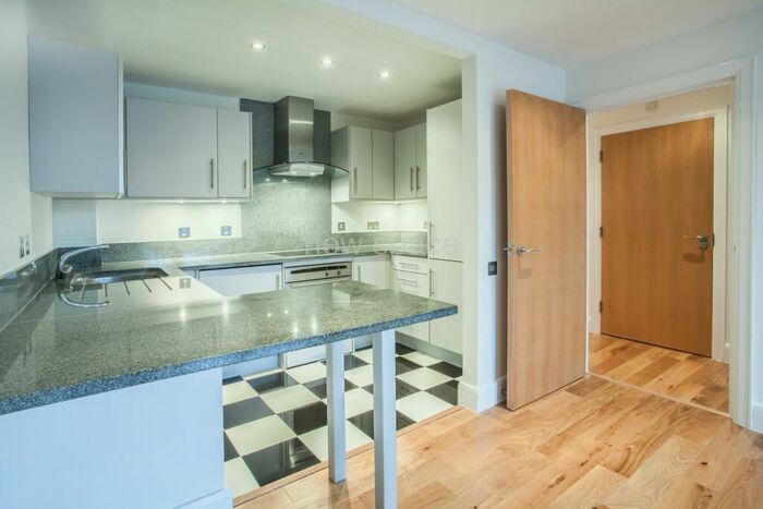 1 Bedroom Flat To Rent In Hoxton Square, Shoreditch, N1