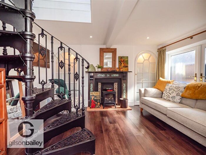 1 Bedroom Detached House For Sale In Heath Road, Norwich, NR3