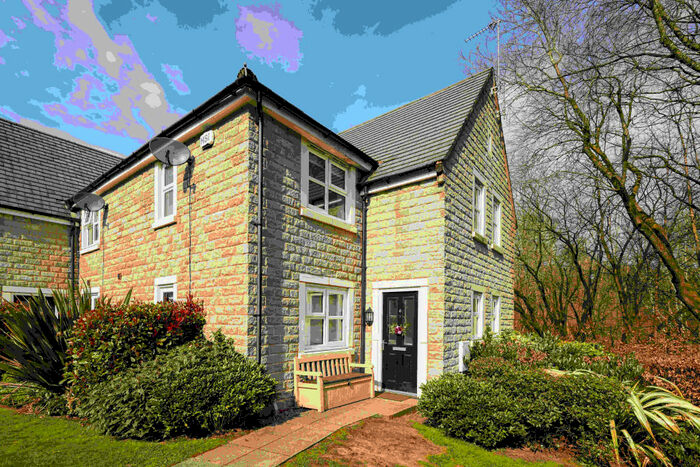 2 Bedroom Mews To Rent In Brookside Walk, Smithills Glade, Bolton, Greater Manchester, BL1