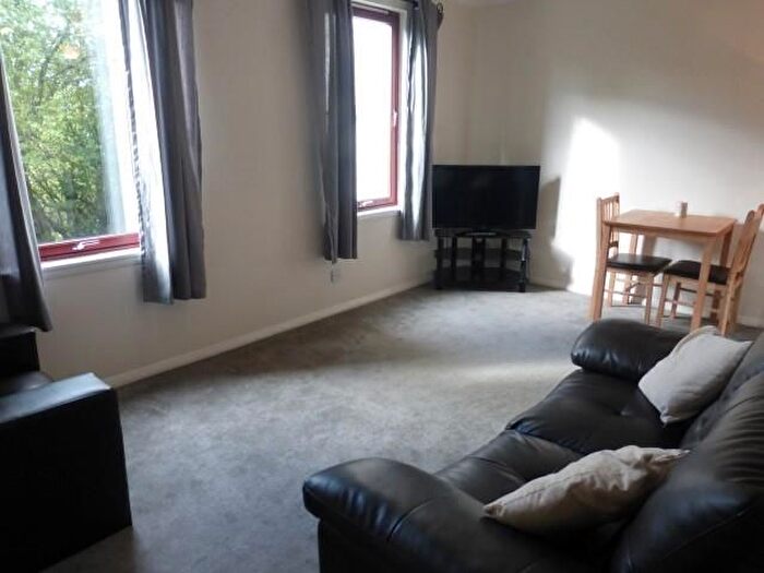 2 Bedroom Flat To Rent In Headland Court, Aberdeen, AB10