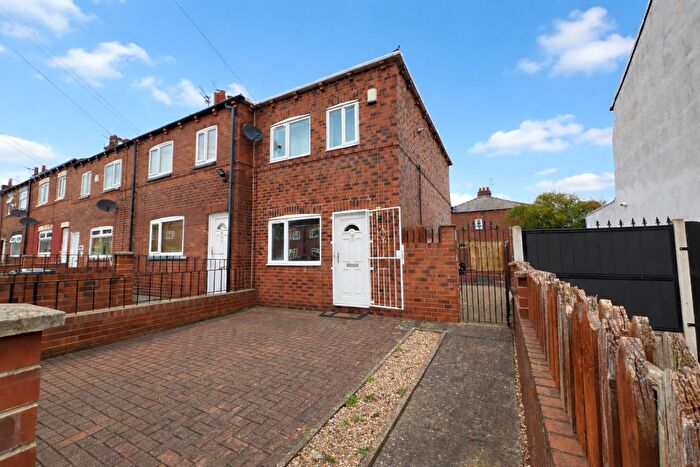 2 Bedroom Terraced House To Rent In Ecclesburn Avenue, Leeds, LS9