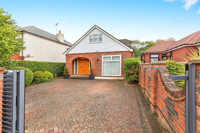 4 Bedroom Detached House For Sale In Edwin Road, Gillingham, ME8