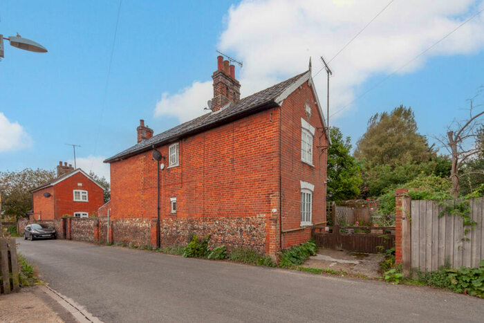 2 Bedroom Detached House For Sale In Spring Lane, Wickham Market, IP13