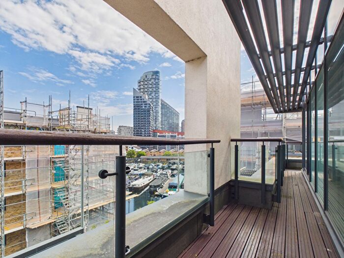 2 Bedroom Flat For Sale In Boardwalk Place, London, E14