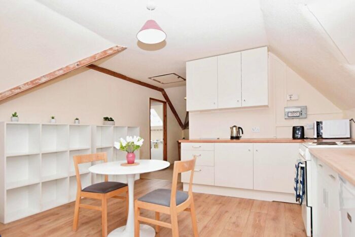 1 Bedroom Flat To Rent In Howden Road South Norwood, SE25