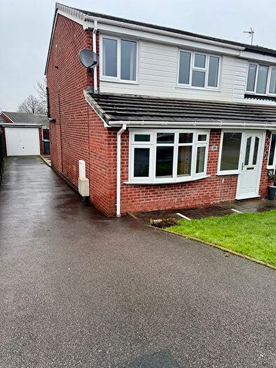 3 Bedroom Semi Detached House To Rent In Rothay, Tamworth, B77