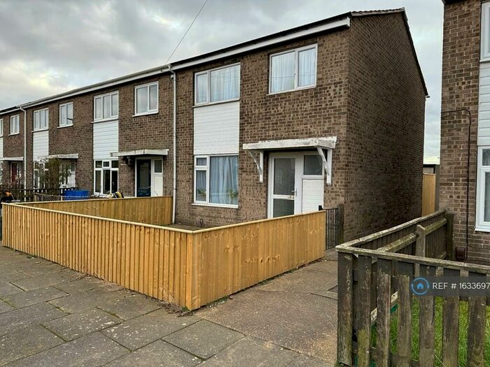 3 Bedroom End Of Terrace House To Rent In Albert Place, Grimsby, DN32