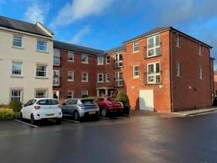 1 Bedroom Flat To Rent In Sudweeks Court, New Park Street, Devizes, SN10