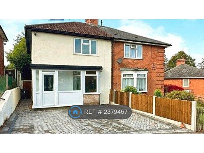 3 Bedroom Semi-Detached House To Rent In Tinkers Farm Road, Birmingham, B31