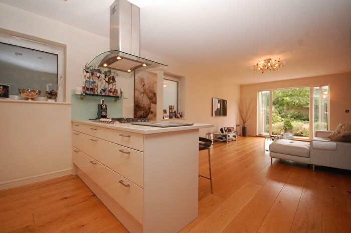 2 Bedroom Flat To Rent In Forest View, The Vista, Chingford, London, E4