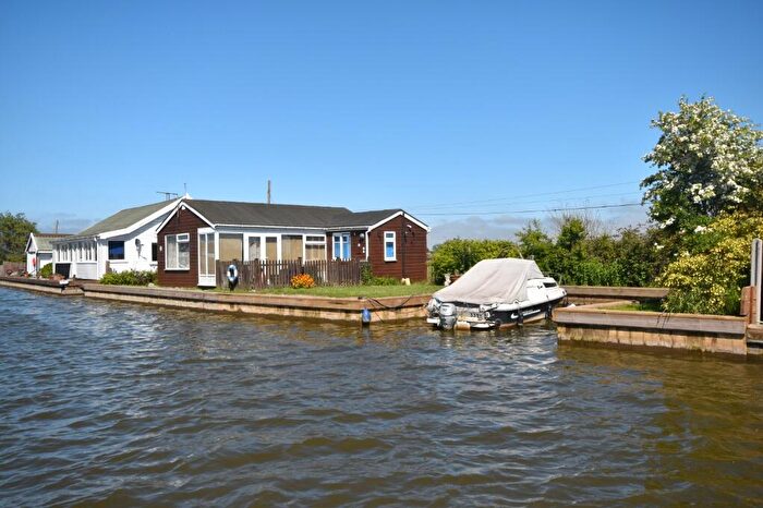 2 Bedroom Detached Bungalow For Sale In Repps With Bastwick, NR29