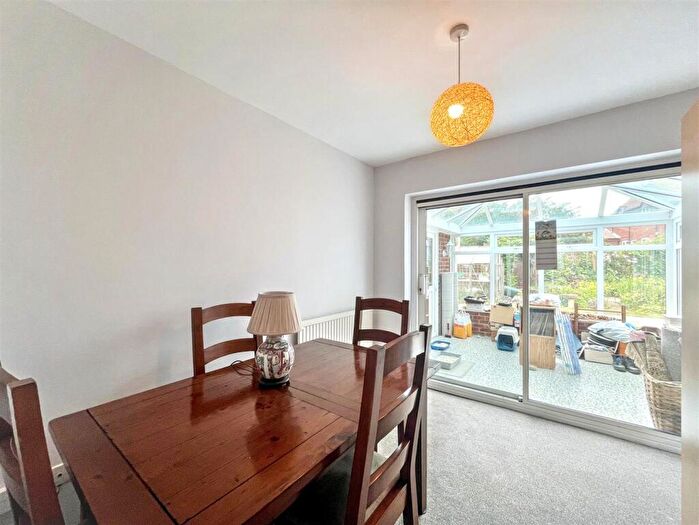 2 Bedroom Detached Bungalow For Sale In Sandpit Lane, Thorpe Market, Norwich, NR11