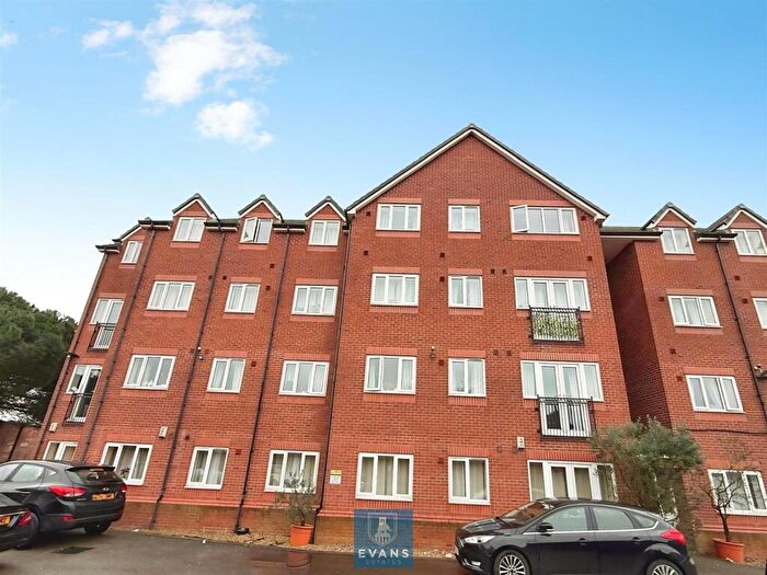 2 Bedroom Flat For Sale In Swan Lane, Coventry, CV2