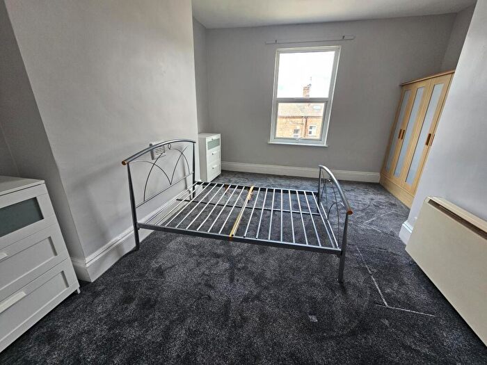 1 Bedroom House To Rent In Victoria Terrace, Leeds, LS3