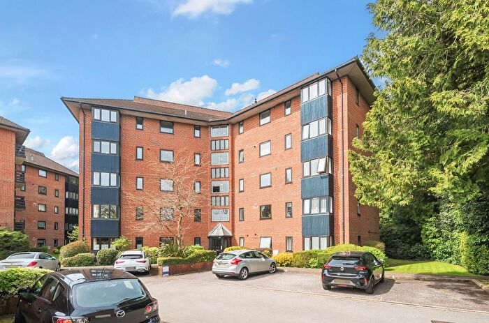 3 Bedroom Flat To Rent In Glen Eyre Road, Southampton, Hampshire, SO16