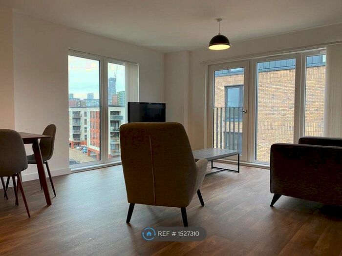2 Bedroom Flat To Rent In Washington Apartments, Birmingham, B15
