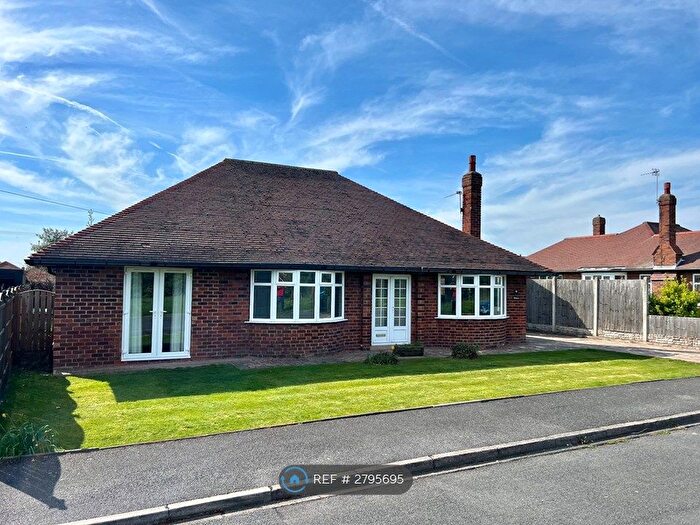 4 Bedroom Bungalow To Rent In Maple Drive, Pontefract, WF8