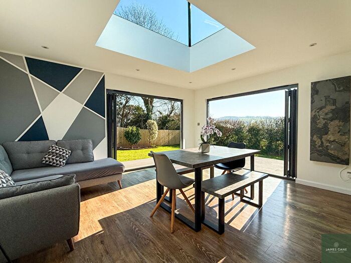4 Bedroom Detached Bungalow For Sale In Tremayne Close, Devoran, TR3