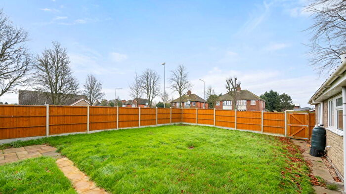 2 Bedroom Detached Bungalow For Sale In Dysart Road/Barrowby Gate In Grantham, NG31