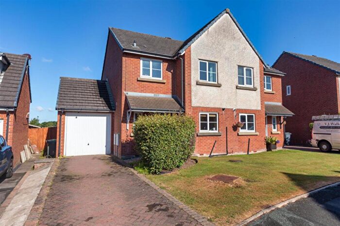 3 Bedroom Semi-Detached House For Sale In Redruth Drive, Carnforth, LA5