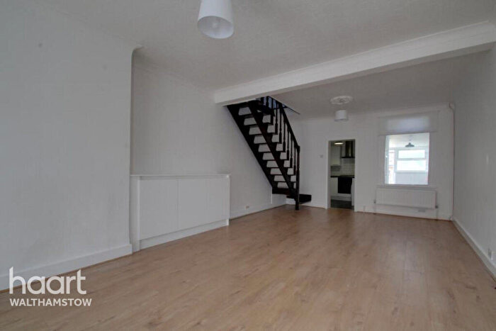 3 Bedroom Terraced House To Rent In Fairfield Road, London, E17