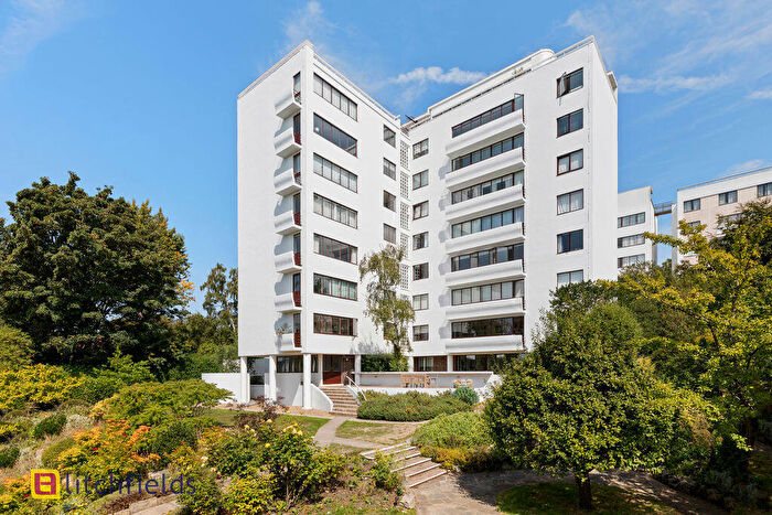 3 Bedroom Apartment For Sale In Highpoint, North Hill, Highgate Village, N6