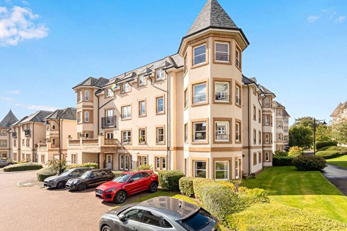2 Bedroom Flat For Sale In / Rattray Grove, Greenbank, Edinburgh, EH10