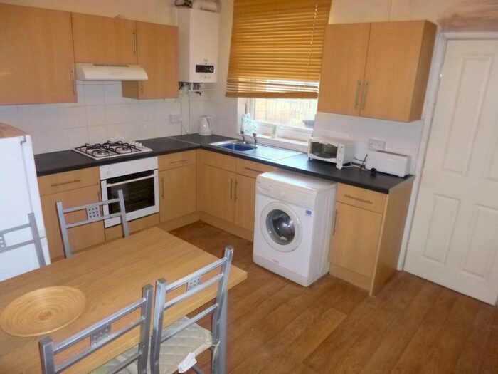 2 Bedroom Terraced House To Rent In Hawthorne Grove, Beeston, NG9