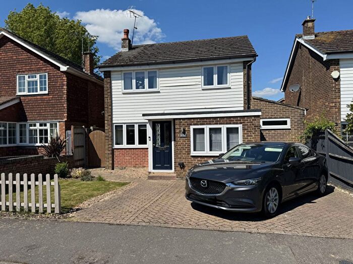 4 Bedroom Detached House For Sale In Oliver Road, Staplehurst, TN12