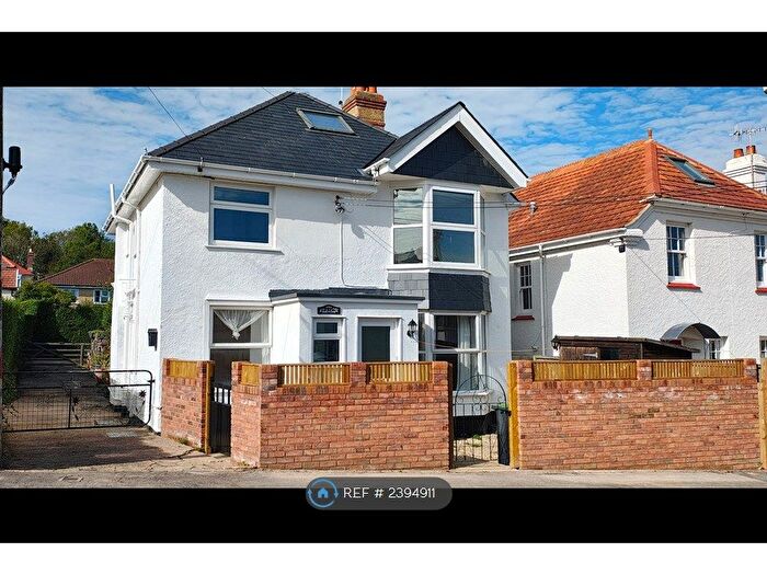 2 Bedroom Maisonette To Rent In Avenue Road, Lyme Regis, DT7