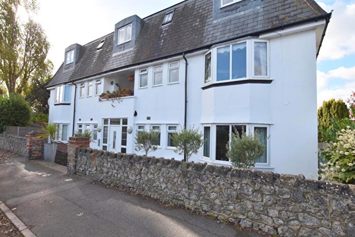 2 Bedroom Flat For Sale In Twiss Road, Hythe, CT21