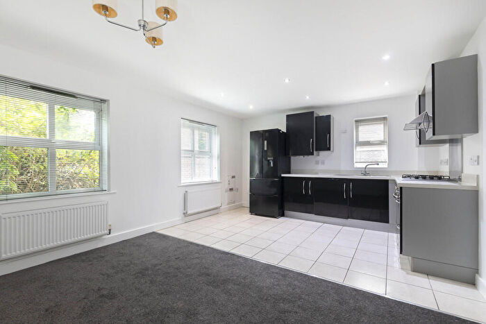1 Bedroom Flat To Rent In High Street, Wordsley, Stourbridge, DY8