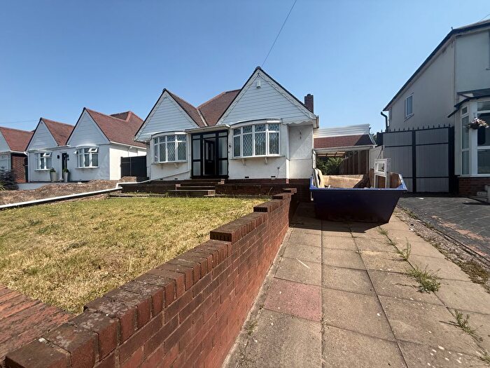 2 Bedroom Property To Rent In Moseley Road, Bilston, WV14