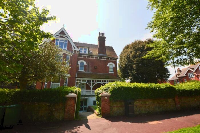 1 Bedroom Flat To Rent In Carlisle Road Eastbourne, BN20