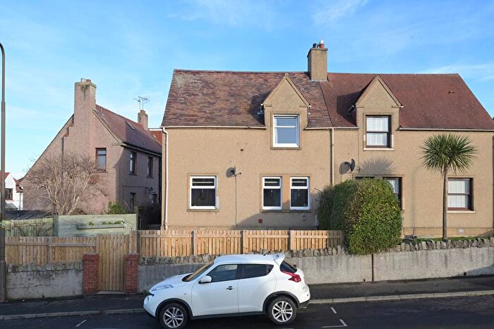4 Bedroom Semi Detached House For Sale In Redburn Road, Prestonpans, EH32