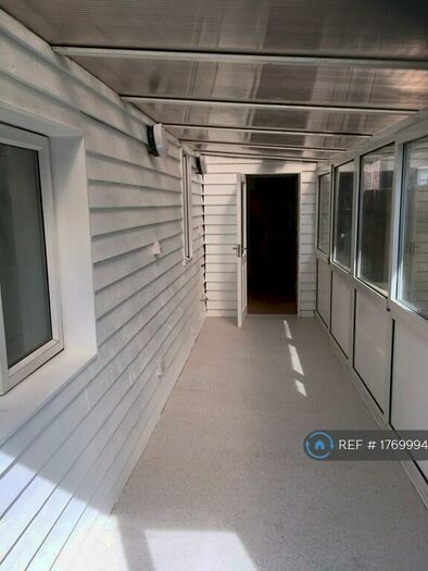 3 Bedroom Flat To Rent In Alma Road, Sheerness, ME12