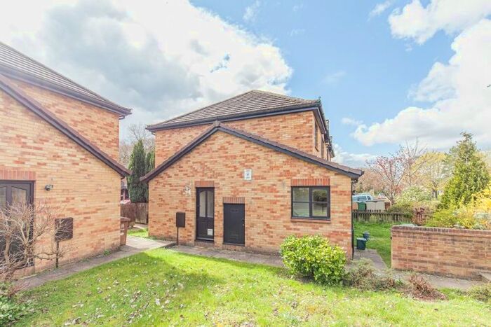 1 Bedroom Flat To Rent In Nuffield Road, Headington, Oxford, OX3