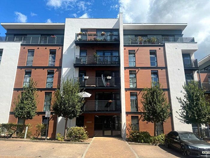 2 Bedroom Flat To Rent In Scott Avenue, Repton House, Putney, SW15