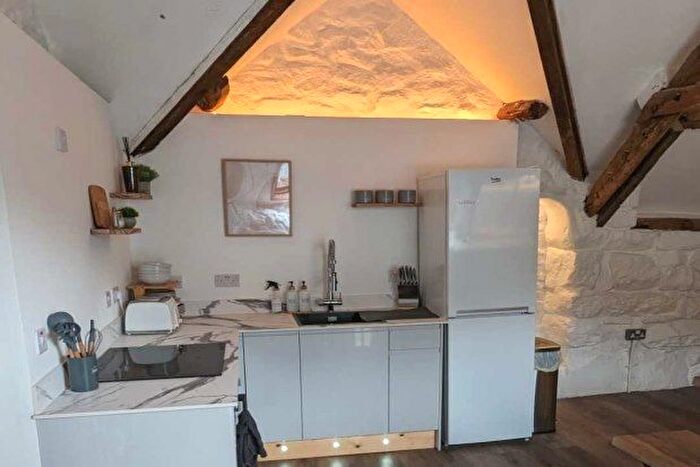 2 Bedroom Property To Rent In Trawsfynydd, Blaenau Ffestiniog, LL41