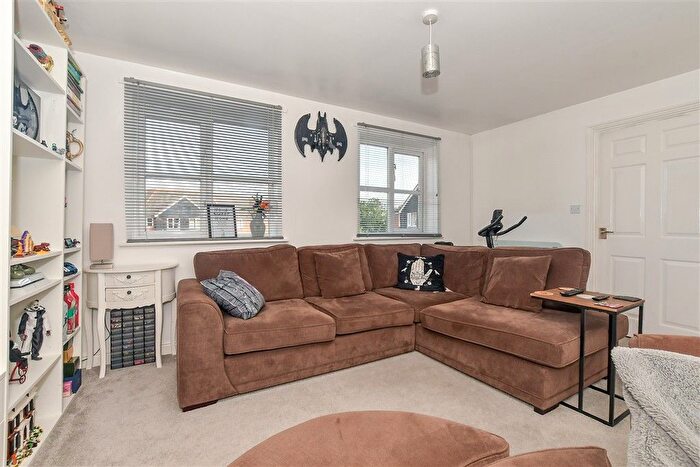 2 Bedroom Flat For Sale In Riverbank Way, Ashford, Kent, TN24