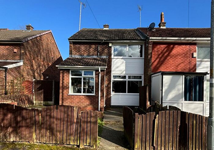 2 Bedroom End Of Terrace House To Rent In Croftgates Road, Middleton, Manchester, M24