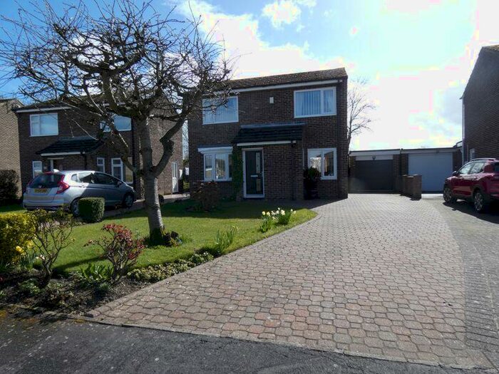 3 Bedroom Detached House For Sale In Rush Park, Auckland, DL14