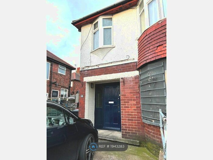 4 Bedroom Flat To Rent In St. Winifreds Avenue West, Harrogate, HG2