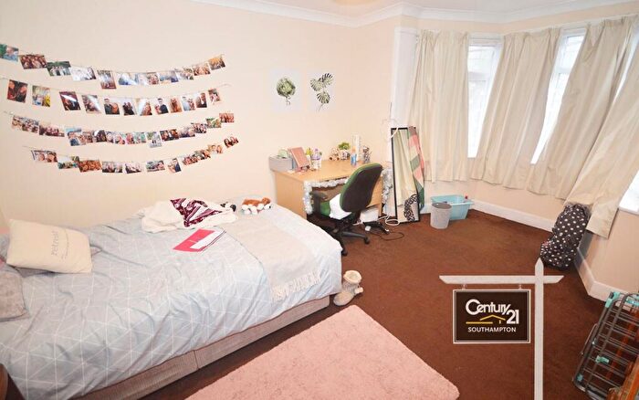 5 Bedroom Semi-Detached House To Rent In |Ref: |, Welbeck Avenue Southampton, SO17