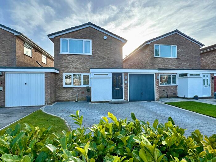 3 Bedroom Link Detached House To Rent In Brackenway, Formby, Liverpool, L37