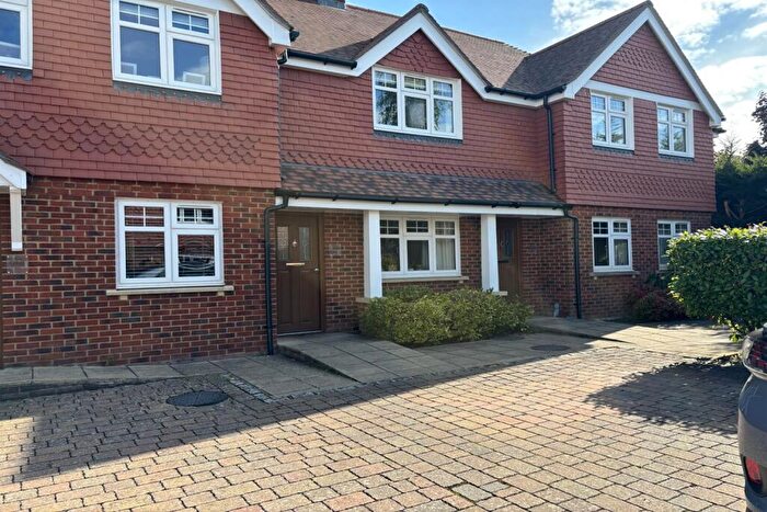 2 Bedroom House To Rent In Portlock Road, SL6