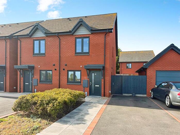 2 Bedroom Semi-Detached House For Sale In Anchitel Green, Bishops Tachbrook, Leamington Spa, CV33