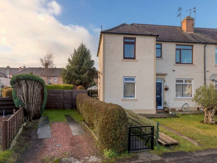 2 Bedroom Flat To Rent In Stenhouse Grove, Stenhouse, Edinburgh, EH11