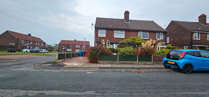 3 Bedroom Semi-Detached House To Rent In Langton Avenue, Standish, Wigan, WN6